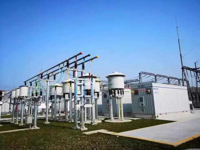 分析動態(tài)補(bǔ)償與靜態(tài)補(bǔ)償設(shè)備的區(qū)別